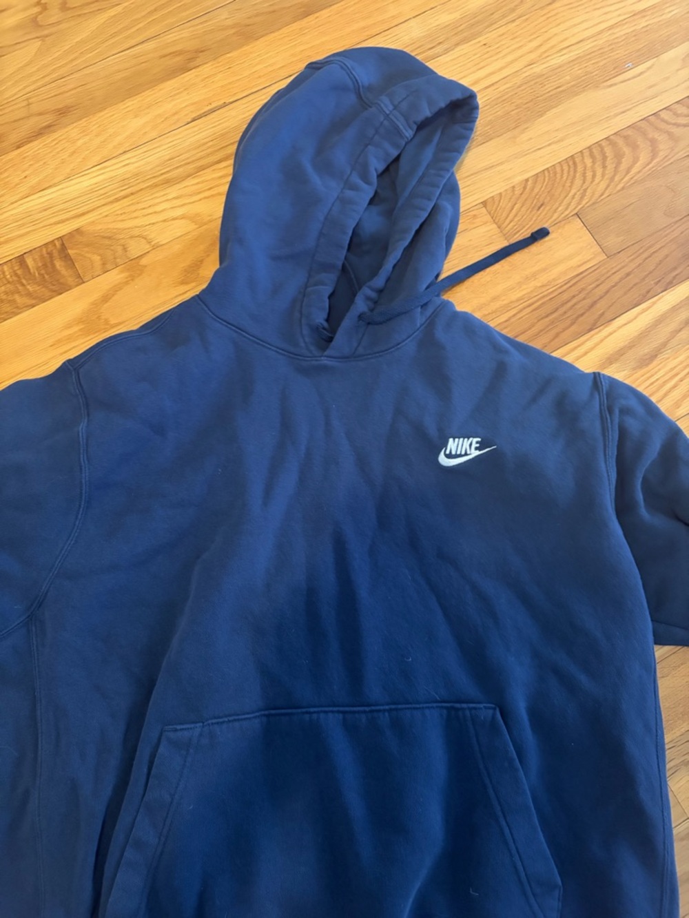 Nike Men’s Navy Hoodie Size Medium!